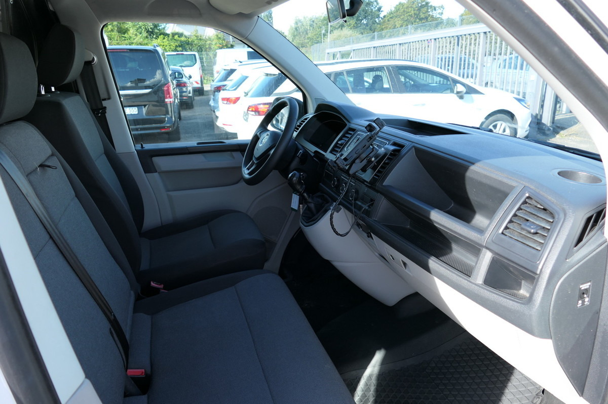Mali kombi VW T6 Transporter 2.0 TDI 4Motion lang KLIMA AHK We: slika 10