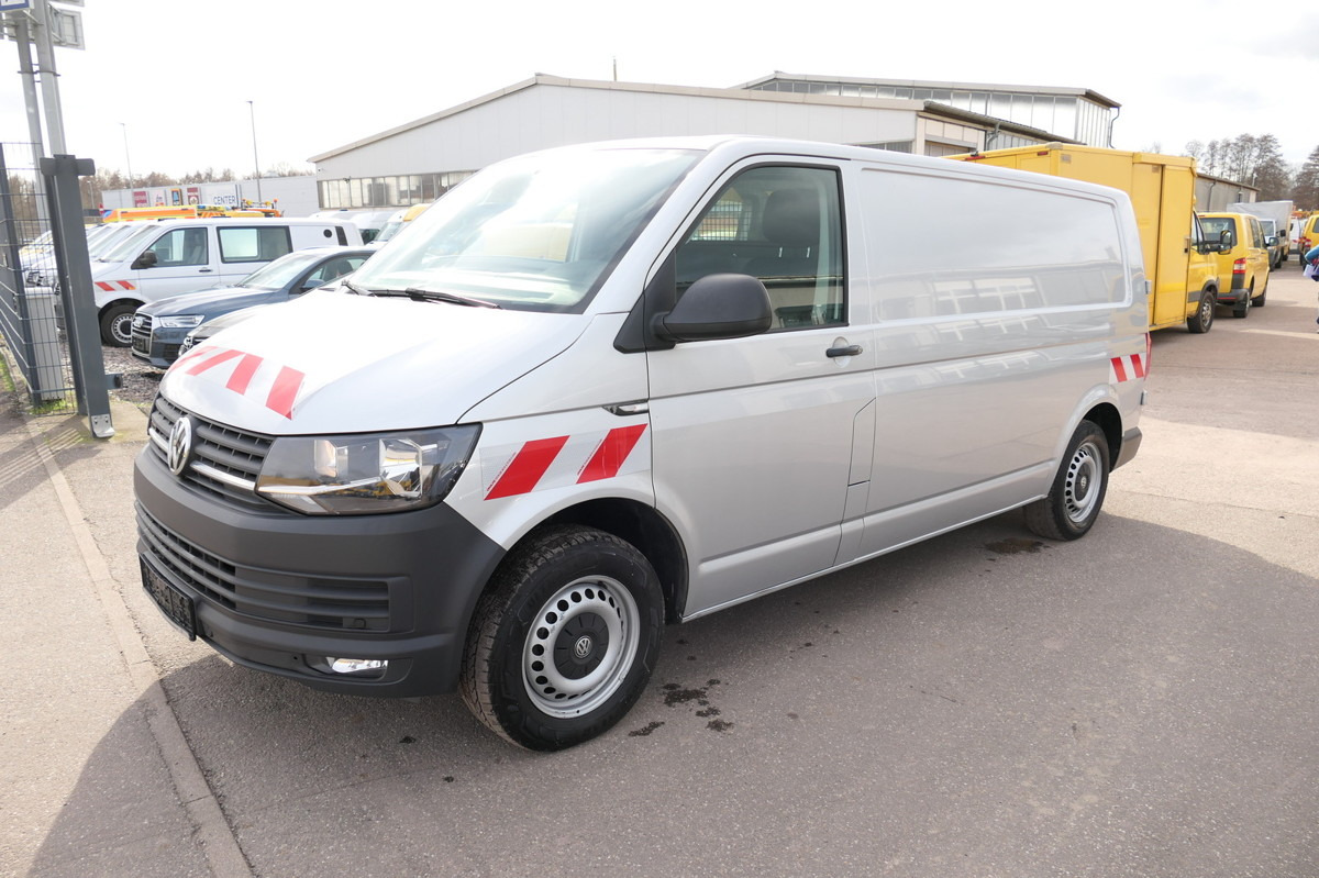 VW T6 Transporter 2.0 TDI lang 4 Motion 2-SITZER AH - Mali kombi: slika 2 VW T6 Transporter 2.0 TDI lang 4 Motion 2-SITZER AH - Mali kombi: slika 2