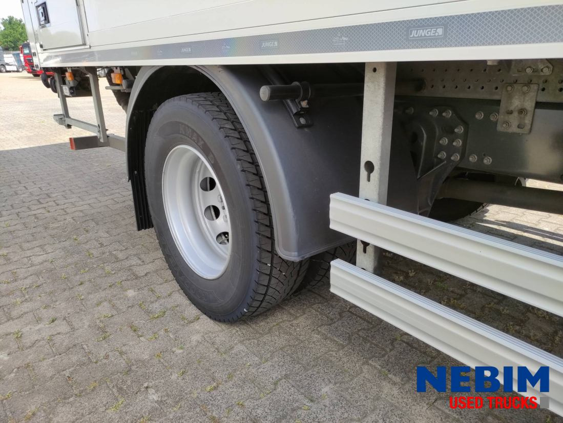 Tovornjak zabojnik Renault D 280 4x2 - 35.950km - DHollandia 1500Kg: slika 22