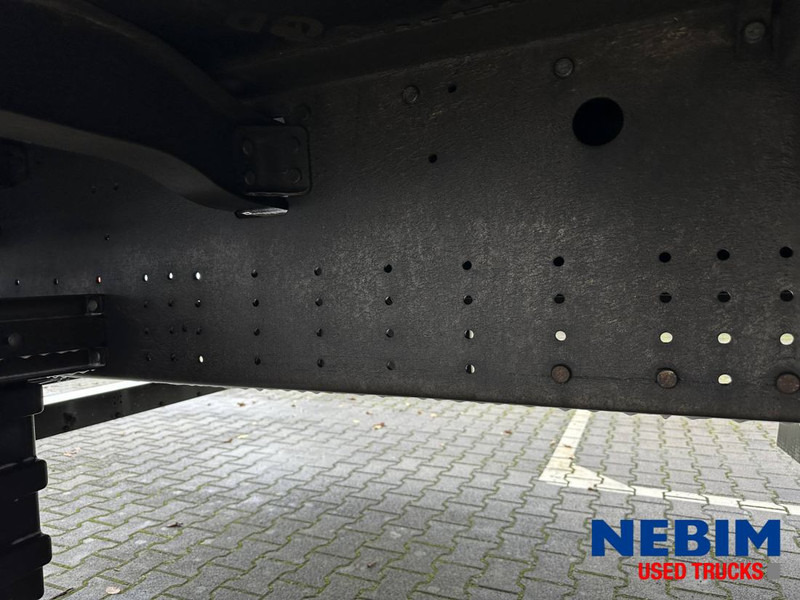 Schmitz Cargobull SCB*S3T - Curtainsider / Pritsche Plane / Sliding roof - Nizko noseča polprikolica: slika 4 Schmitz Cargobull SCB*S3T - Curtainsider / Pritsche Plane / Sliding roof - Nizko noseča polprikolica: slika 4