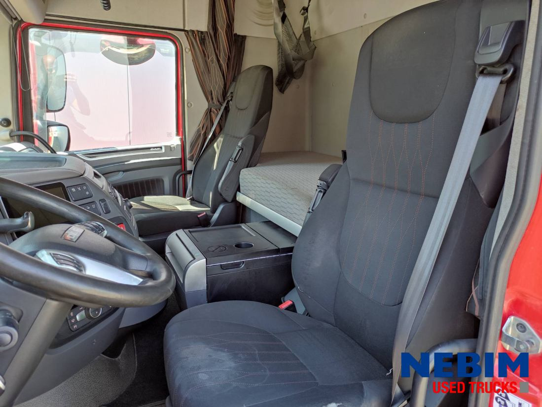 DAF XF 450 6x2 Spacecab - Vlačilec: slika 4 DAF XF 450 6x2 Spacecab - Vlačilec: slika 4