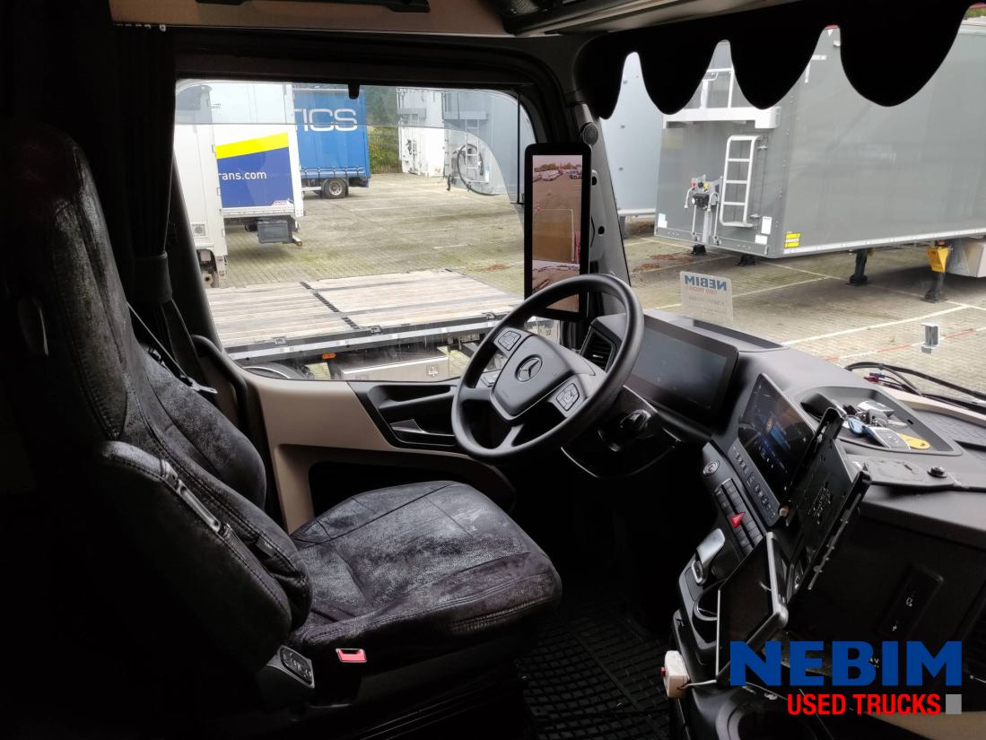 Mercedes-Benz Actros 1843 LS - Mirror Camera - Top Condition - Vlačilec: slika 4 Mercedes-Benz Actros 1843 LS - Mirror Camera - Top Condition - Vlačilec: slika 4