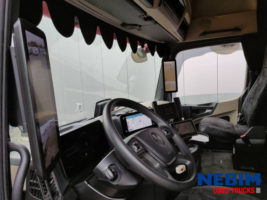 Mercedes-Benz Actros 1843 LS - Mirror Camera - Top Condition - Vlačilec: slika 5 Mercedes-Benz Actros 1843 LS - Mirror Camera - Top Condition - Vlačilec: slika 5