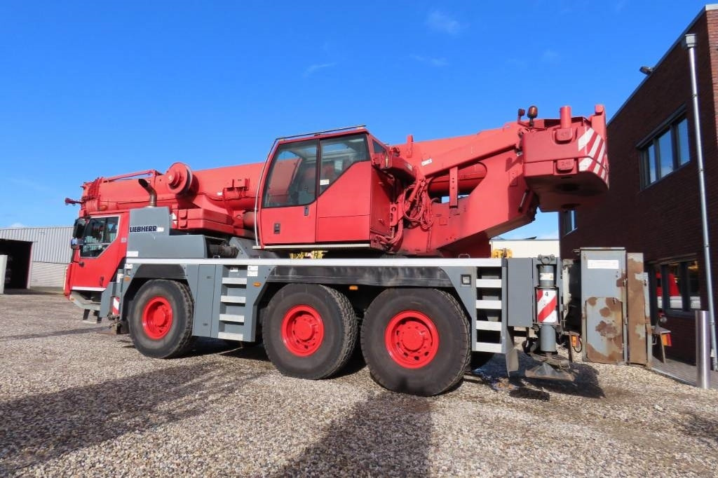 Liebherr LTM 1055-3.2 - Avtodvigalo za vse namene: slika 4 Liebherr LTM 1055-3.2 - Avtodvigalo za vse namene: slika 4