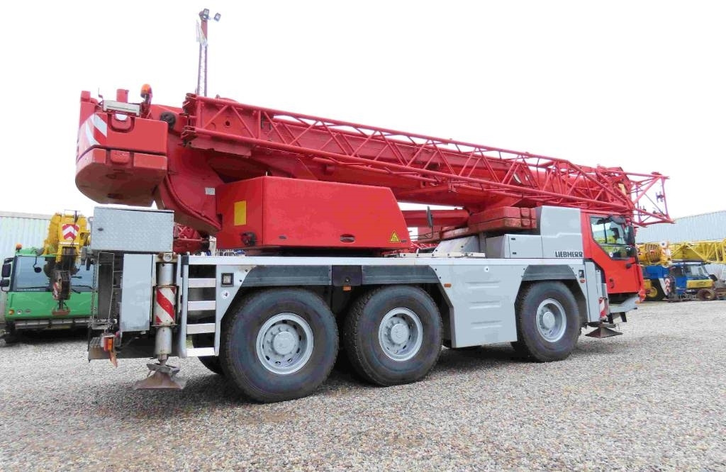 Liebherr LTM 1055-3.2 - Avtodvigalo za vse namene: slika 3 Liebherr LTM 1055-3.2 - Avtodvigalo za vse namene: slika 3