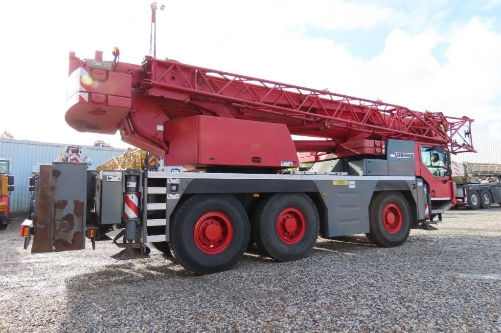 Liebherr LTM 1055-3.2 - Avtodvigalo za vse namene: slika 3 Liebherr LTM 1055-3.2 - Avtodvigalo za vse namene: slika 3