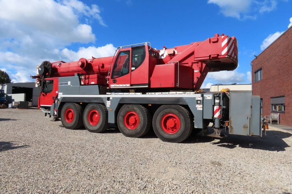 Liebherr LTM 1070-4.2 - Avtodvigalo za vse namene: slika 4 Liebherr LTM 1070-4.2 - Avtodvigalo za vse namene: slika 4