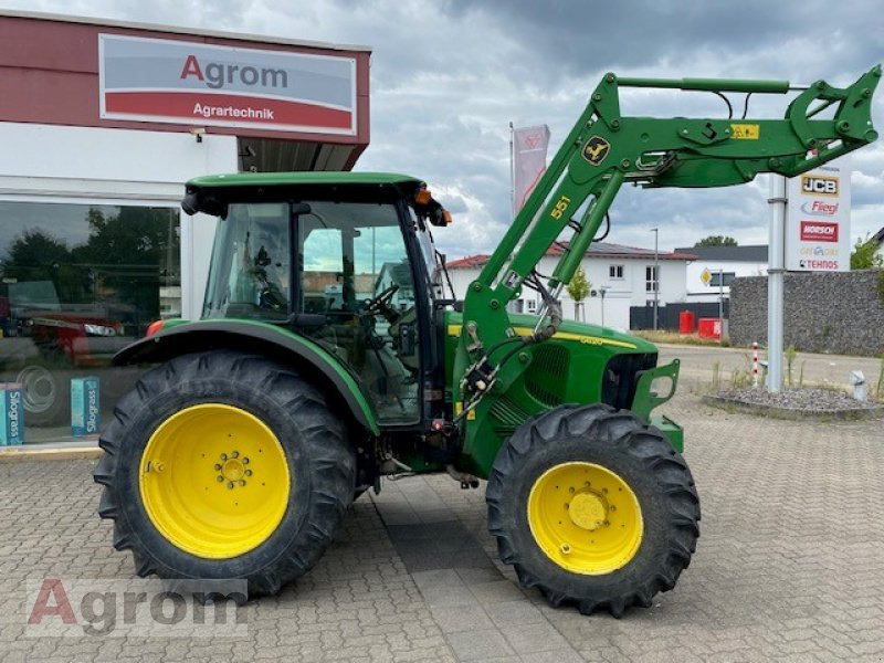 John Deere 5620 Premium - Traktor: slika 2 John Deere 5620 Premium - Traktor: slika 2