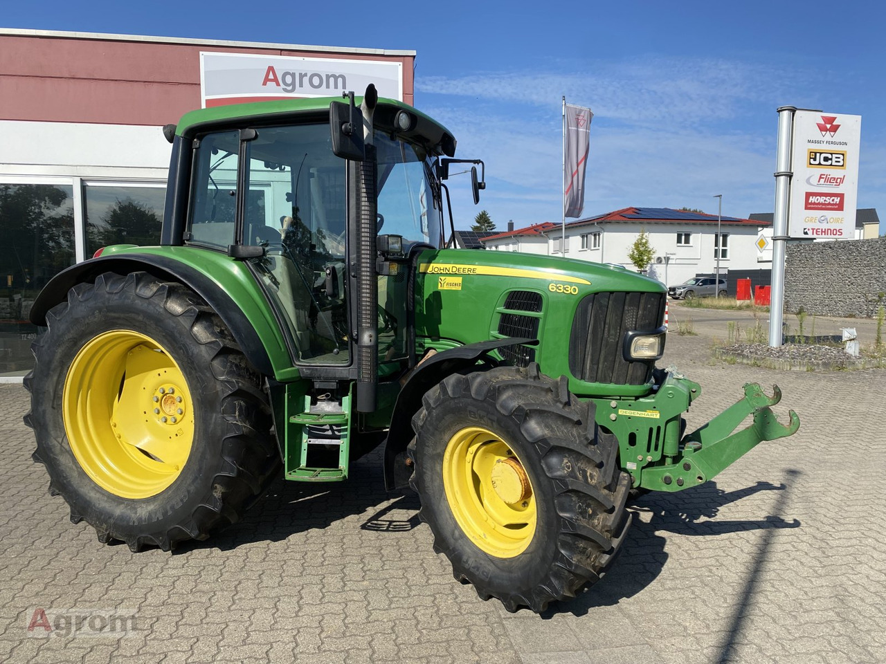 John Deere 6330 Standard - Traktor: slika 1 John Deere 6330 Standard - Traktor: slika 1