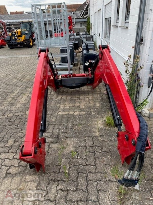 Massey Ferguson 4327 - Sprednji nakladalnik za traktor: slika 3 Massey Ferguson 4327 - Sprednji nakladalnik za traktor: slika 3