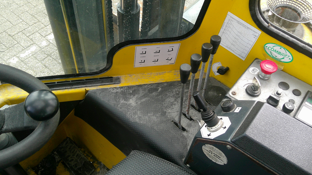 COMBILIFT C3000 CABIN - Bočni nakladalnik: slika 4 COMBILIFT C3000 CABIN - Bočni nakladalnik: slika 4