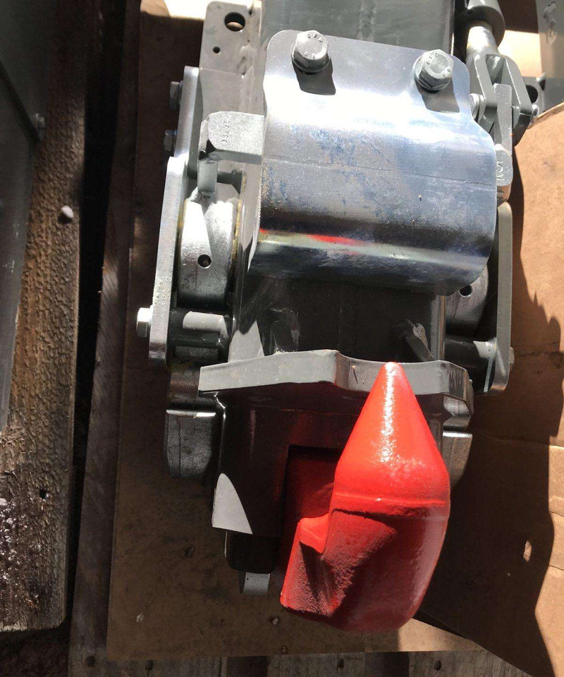 Merlo Merlo - Pokrov motorja za Kmetijski stroj: slika 5 Merlo Merlo - Pokrov motorja za Kmetijski stroj: slika 5