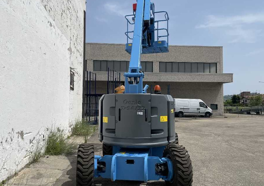 GENIE Z 34/22 (4x4) - Zglobna dvižna ploščad: slika 2 GENIE Z 34/22 (4x4) - Zglobna dvižna ploščad: slika 2