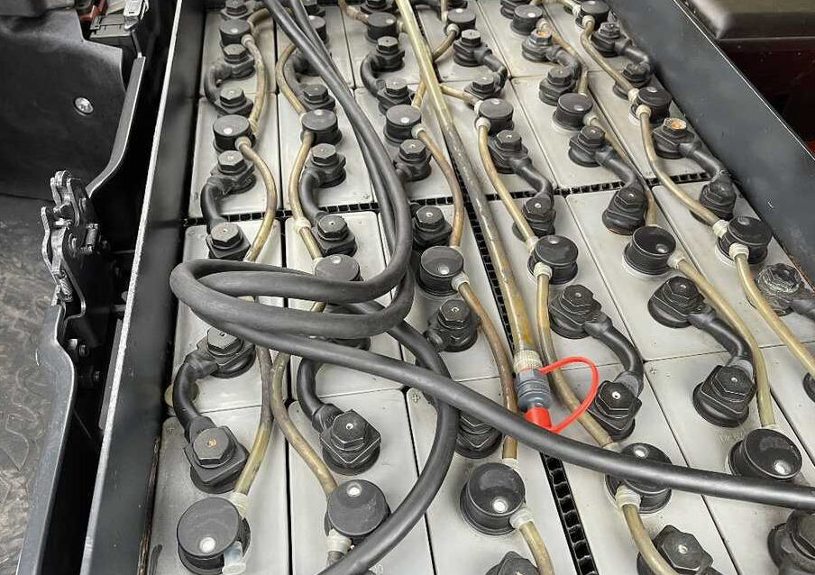 Linde E 14-02 (3000 ore lavoro) - Električni viličar: slika 2 Linde E 14-02 (3000 ore lavoro) - Električni viličar: slika 2