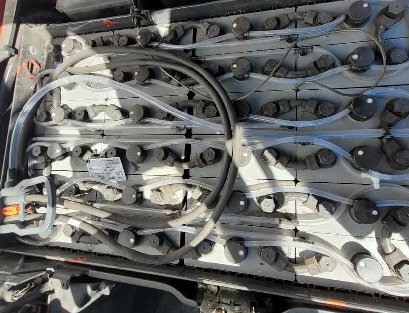 Linde E 16 C-01 (BATT. 2017) - Električni viličar: slika 4 Linde E 16 C-01 (BATT. 2017) - Električni viličar: slika 4