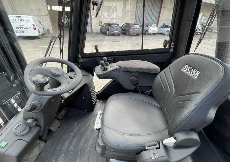 Linde H 35 D - Diesel viličar: slika 4 Linde H 35 D - Diesel viličar: slika 4