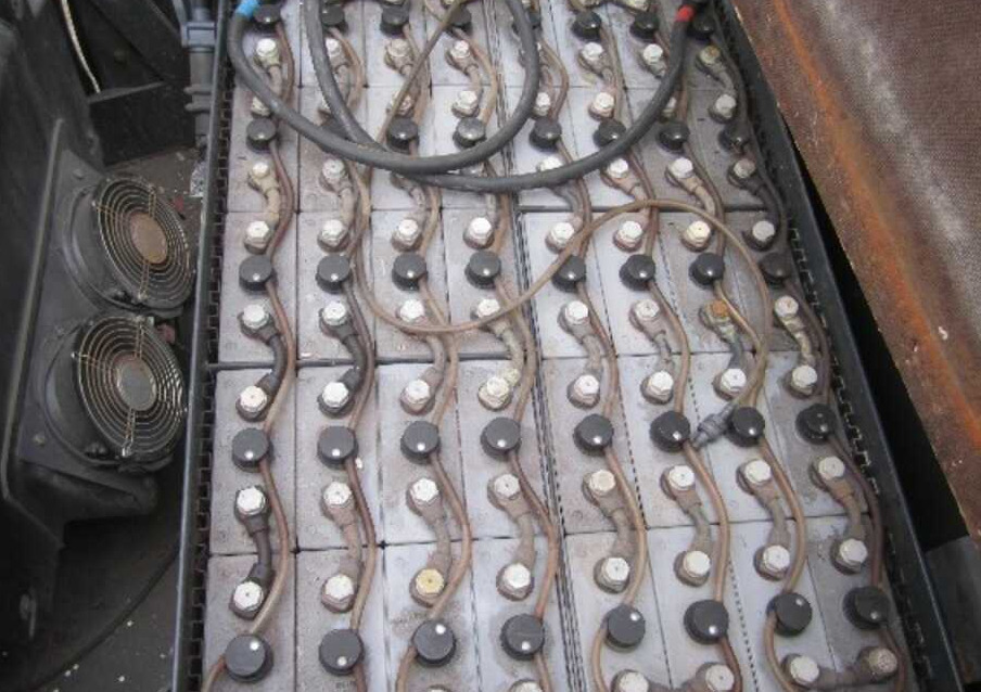 Linde W 20 - Vlečni traktor: slika 2 Linde W 20 - Vlečni traktor: slika 2