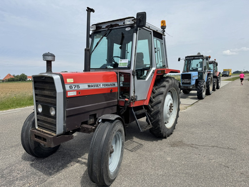 Massey Ferguson 675 - Traktor: slika 1 Massey Ferguson 675 - Traktor: slika 1