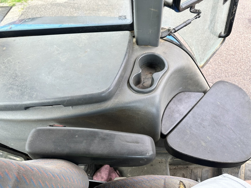 Traktor New Holland TM 140: slika 10