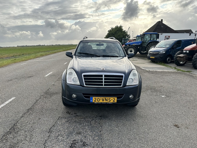 SsangYong RX270 XDI - Furgon: slika 2 SsangYong RX270 XDI - Furgon: slika 2