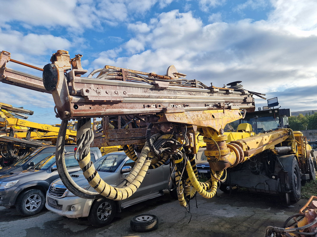 Atlas Copco E2C-C30 - Usmerjevalni vrtalni stroj: slika 4 Atlas Copco E2C-C30 - Usmerjevalni vrtalni stroj: slika 4