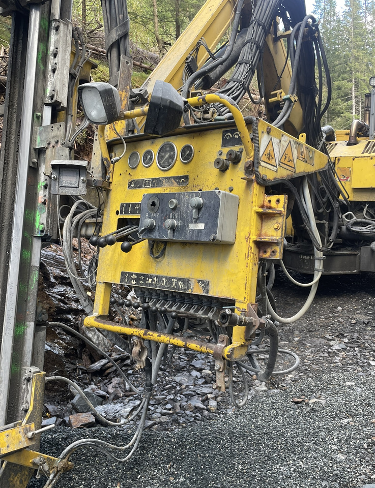 Atlas Copco ROC D3 - Vrtalna naprava: slika 4 Atlas Copco ROC D3 - Vrtalna naprava: slika 4