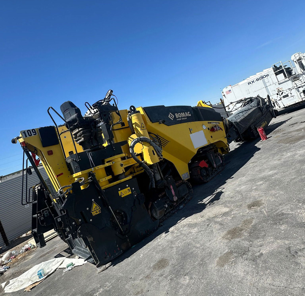 Bomag BM 1300/35 - Freza za asfalt: slika 1 Bomag BM 1300/35 - Freza za asfalt: slika 1