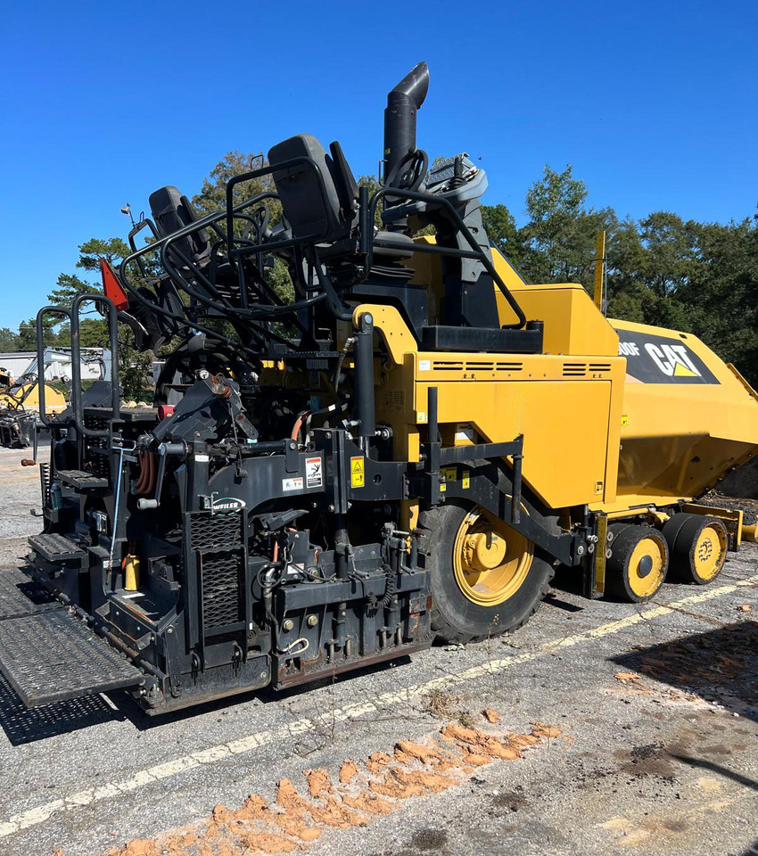 Caterpillar AP500F - Asfaltni finišer: slika 2 Caterpillar AP500F - Asfaltni finišer: slika 2