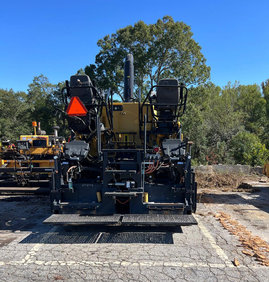 Caterpillar AP500F - Asfaltni finišer: slika 4 Caterpillar AP500F - Asfaltni finišer: slika 4