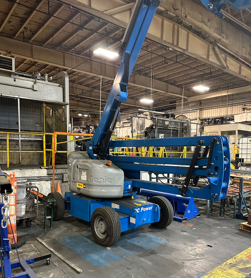 Genie Z-45/25J - Teleskopski kolesni nakladalnik: slika 4 Genie Z-45/25J - Teleskopski kolesni nakladalnik: slika 4