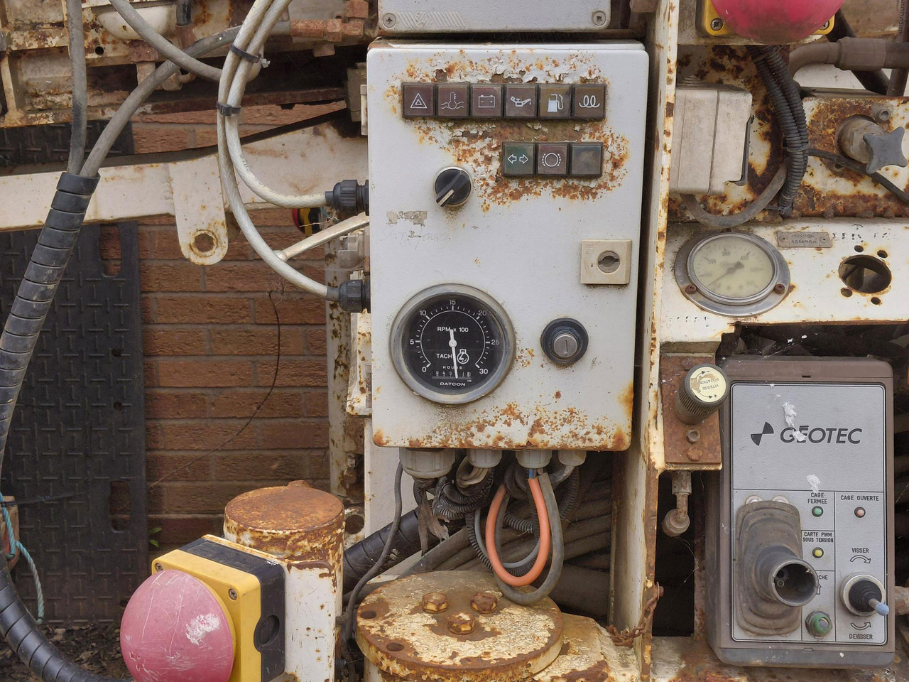 Geotec TB350 - Vrtalna naprava: slika 5 Geotec TB350 - Vrtalna naprava: slika 5