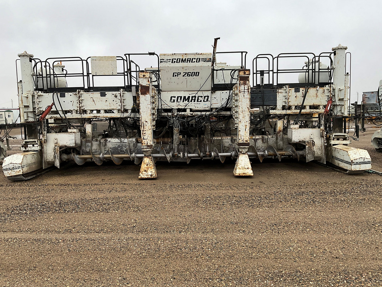 Gomaco GP-2600 - Asfaltni finišer: slika 1 Gomaco GP-2600 - Asfaltni finišer: slika 1