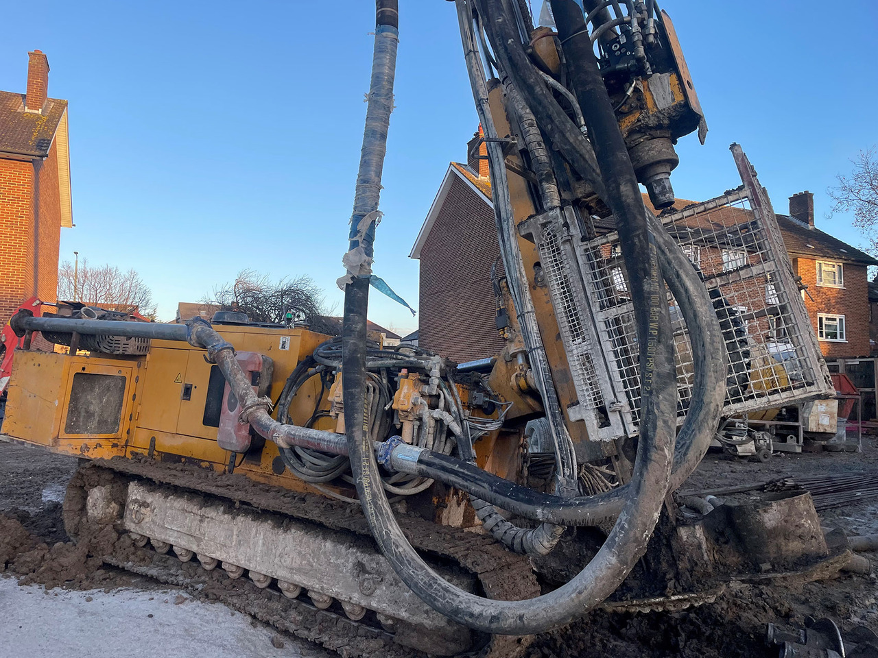 Klemm KR 709-2 - Pilotno hidravlično kladivo: slika 1 Klemm KR 709-2 - Pilotno hidravlično kladivo: slika 1