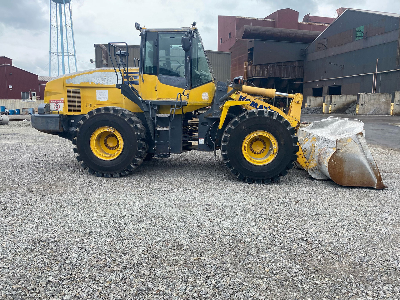 Komatsu WA380-7 - Kolesni nakladalec: slika 1 Komatsu WA380-7 - Kolesni nakladalec: slika 1