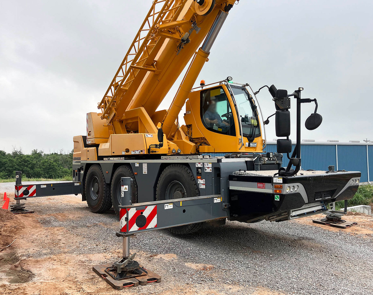 Liebherr LTC 1050-3.1 - Avtodvigalo: slika 1 Liebherr LTC 1050-3.1 - Avtodvigalo: slika 1