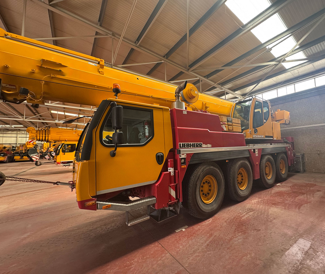 Liebherr LTM 1070-4.2 - Avtodvigalo: slika 4 Liebherr LTM 1070-4.2 - Avtodvigalo: slika 4