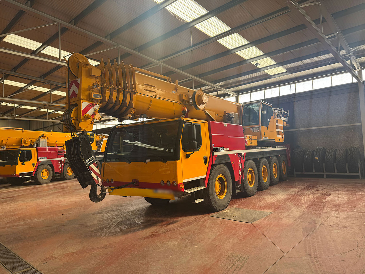 Liebherr LTM 1100-5.2 - Avtodvigalo: slika 4 Liebherr LTM 1100-5.2 - Avtodvigalo: slika 4