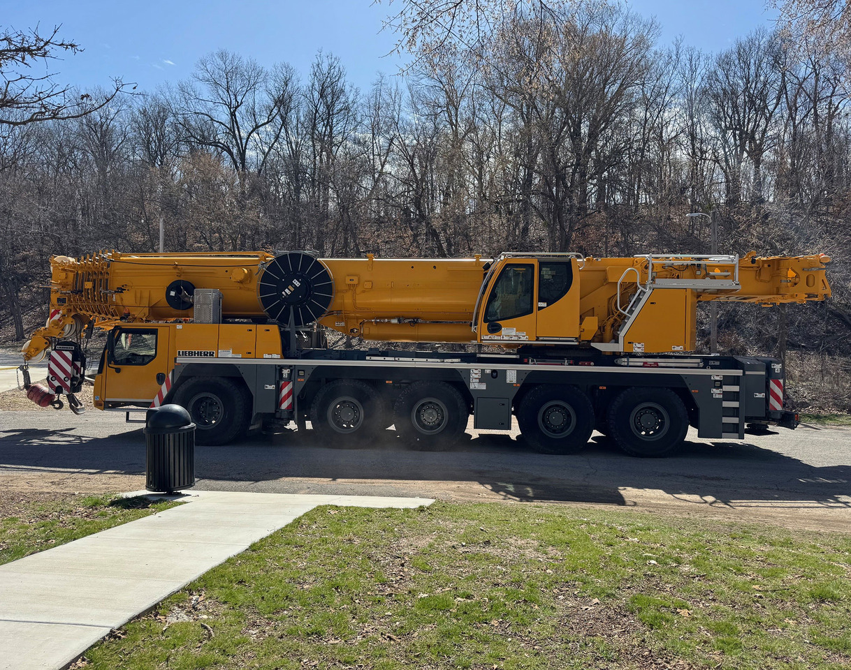 Liebherr LTM 1230-5.1 - Avtodvigalo: slika 2 Liebherr LTM 1230-5.1 - Avtodvigalo: slika 2