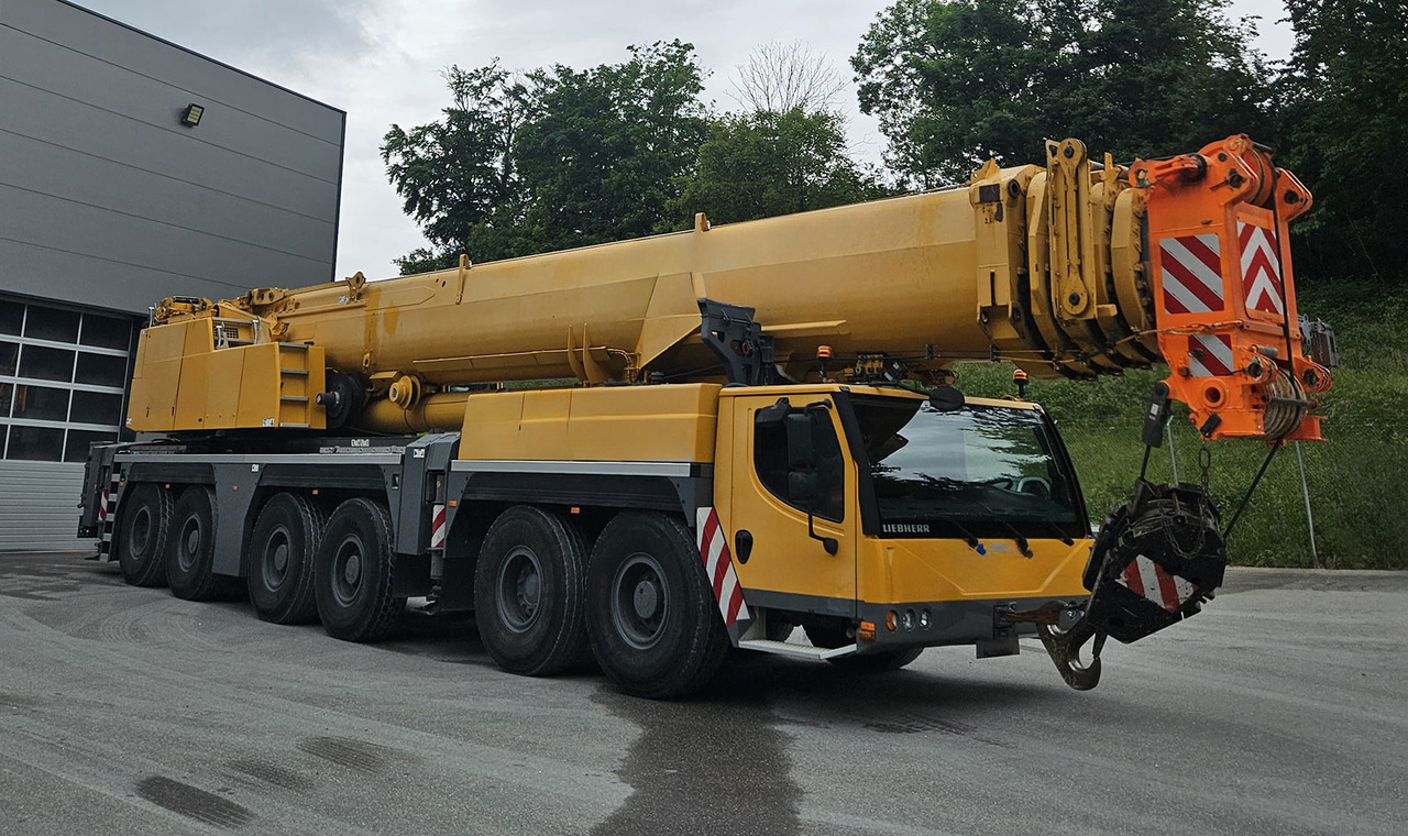 Liebherr LTM 1350 – 6.1 - Avtodvigalo: slika 1 Liebherr LTM 1350 – 6.1 - Avtodvigalo: slika 1