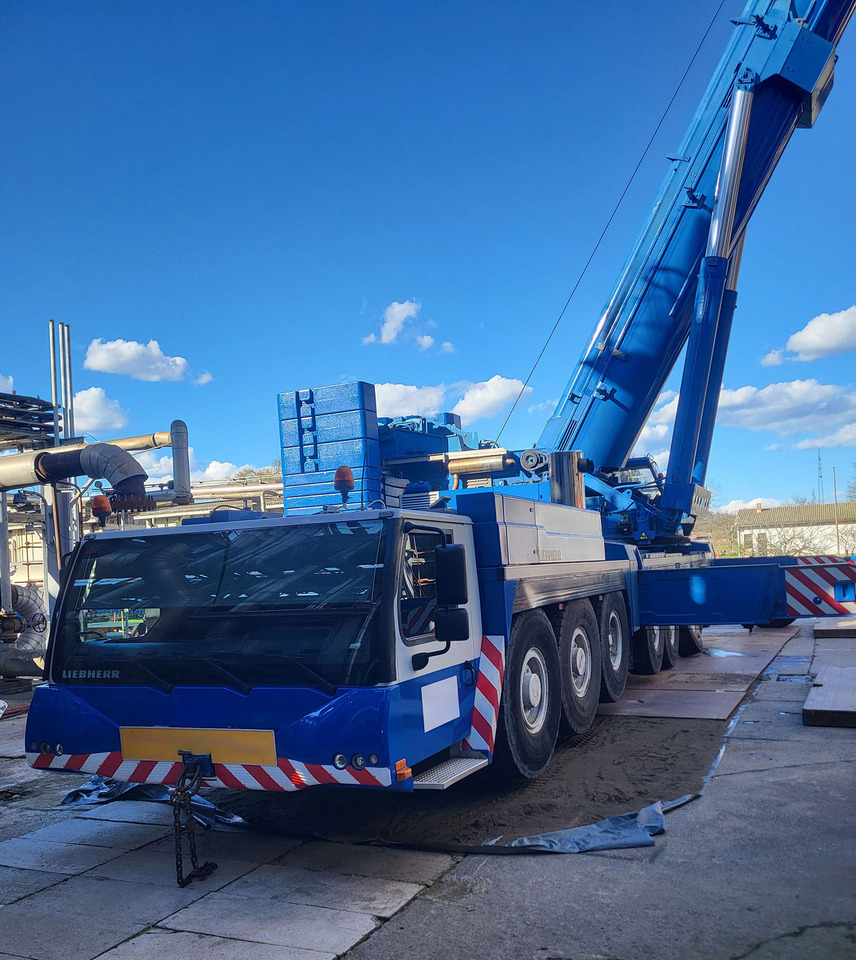 Liebherr LTM 1500-8.1 - Avtodvigalo: slika 1 Liebherr LTM 1500-8.1 - Avtodvigalo: slika 1
