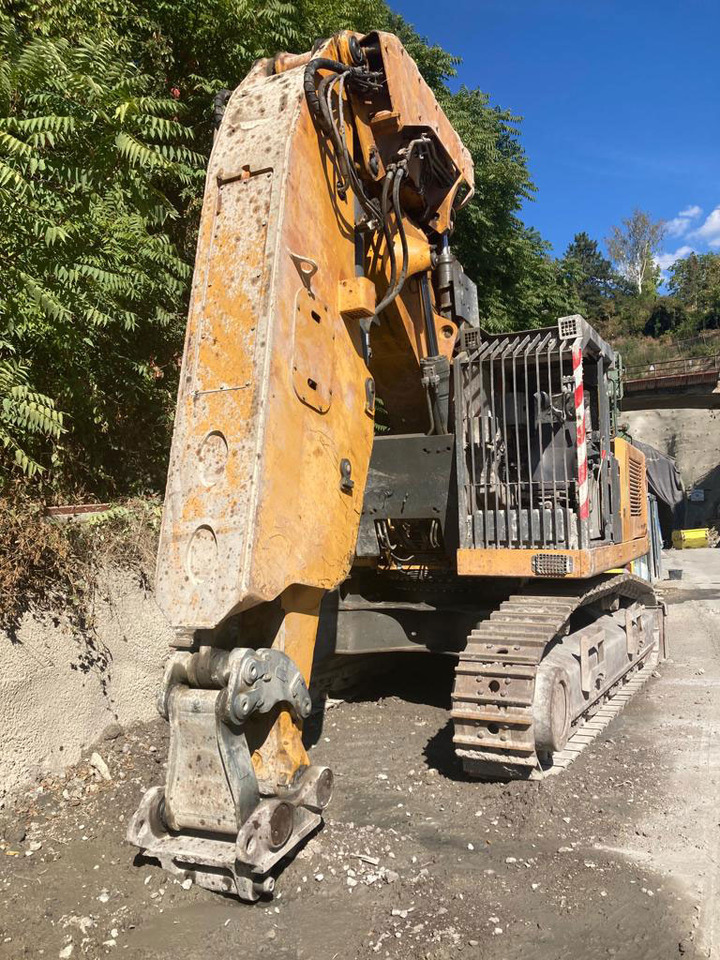 Liebherr R 944 C - Rudarski stroji: slika 1 Liebherr R 944 C - Rudarski stroji: slika 1