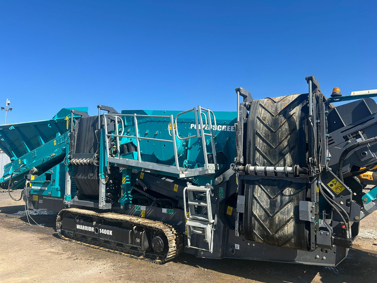 Powerscreen Warrior 1400x - Presejalnik: slika 2 Powerscreen Warrior 1400x - Presejalnik: slika 2