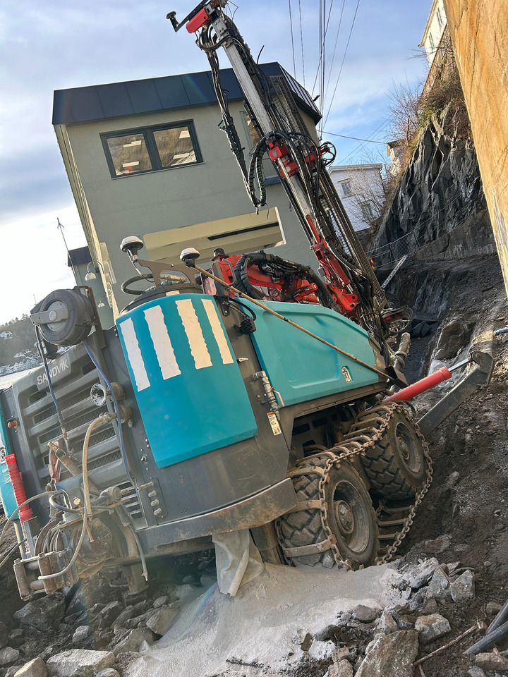 Sandvik Commando DC300Ri - Vrtalna naprava: slika 3 Sandvik Commando DC300Ri - Vrtalna naprava: slika 3