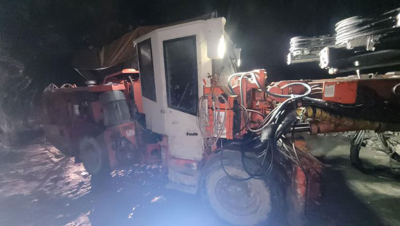 Sandvik DD420-S60C - Usmerjevalni vrtalni stroj: slika 4 Sandvik DD420-S60C - Usmerjevalni vrtalni stroj: slika 4