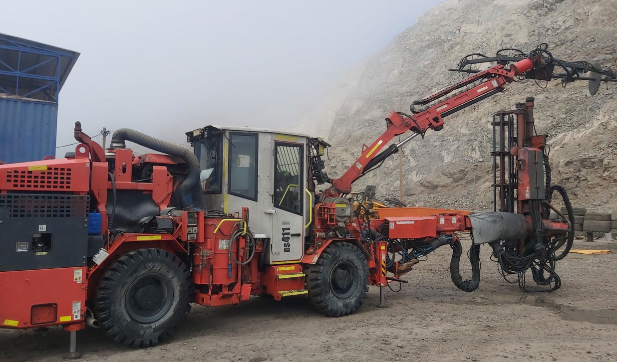 Sandvik DS411-C - Rudarski stroji: slika 2 Sandvik DS411-C - Rudarski stroji: slika 2