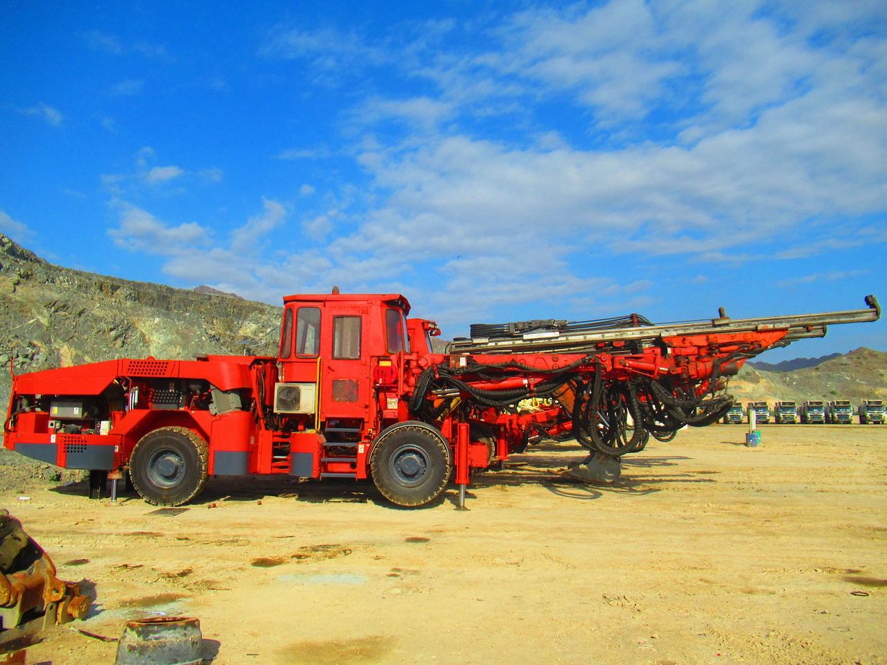 Sandvik DT820 - Rudarski stroji: slika 2 Sandvik DT820 - Rudarski stroji: slika 2