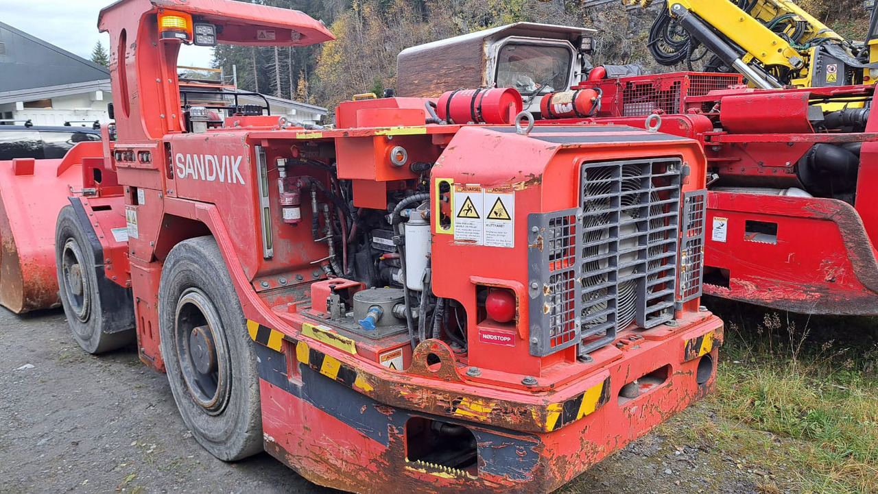 Sandvik LH202 - Rudarski stroji: slika 5 Sandvik LH202 - Rudarski stroji: slika 5