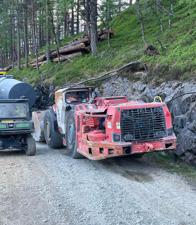 Sandvik LH410 - Rudarski stroji: slika 3 Sandvik LH410 - Rudarski stroji: slika 3