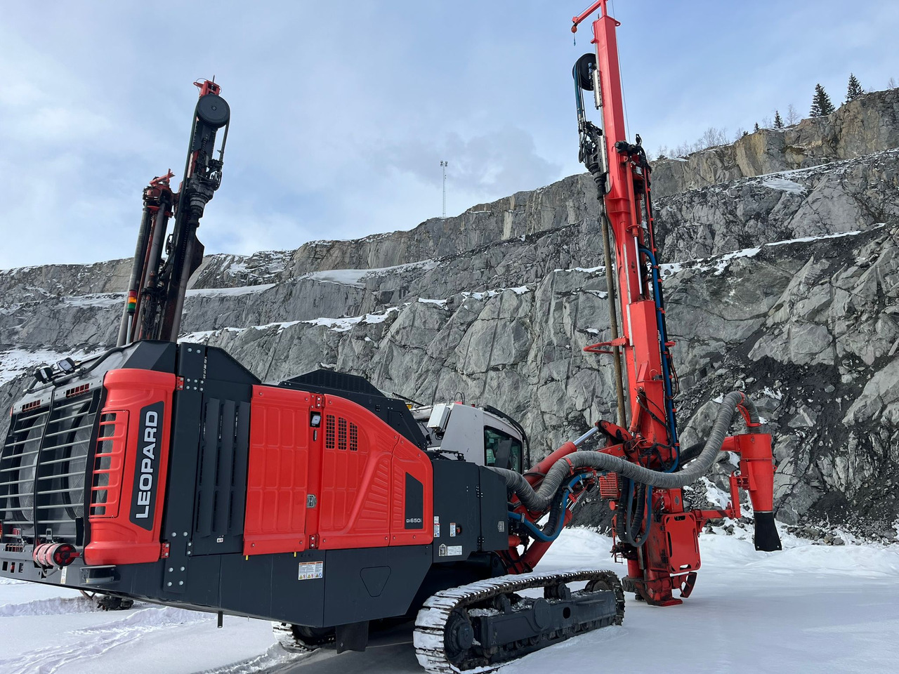 Sandvik Leopard DI650I - Vrtalna naprava: slika 1 Sandvik Leopard DI650I - Vrtalna naprava: slika 1