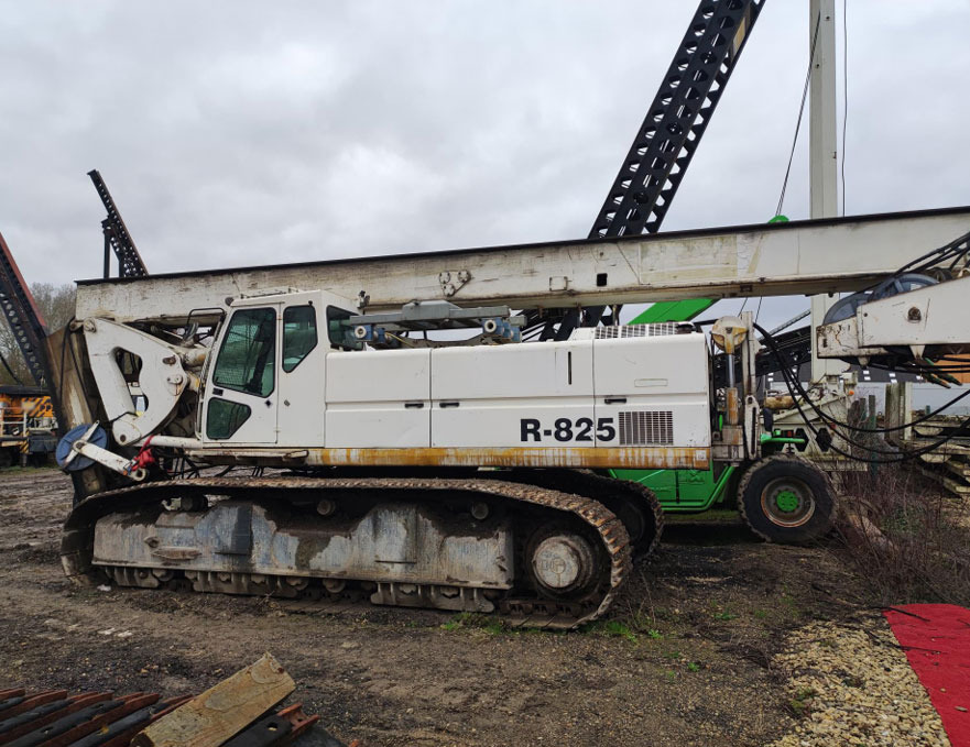 Soilmec R-825 - Pilotno hidravlično kladivo: slika 1 Soilmec R-825 - Pilotno hidravlično kladivo: slika 1